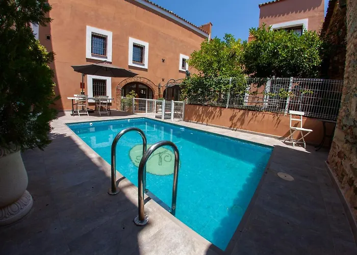 Casa Rural La Pajarona